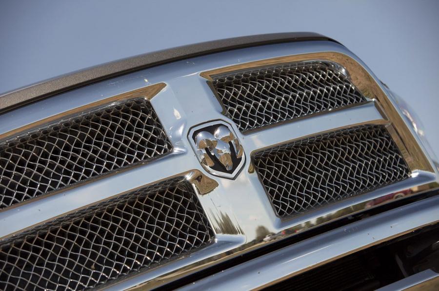  Dodge Ram 3500 HD 2013 года  (фото 30 из 37)